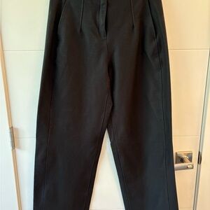 Lululemon Cropped Black Pants Size 4